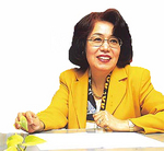 西岡館長.jpg